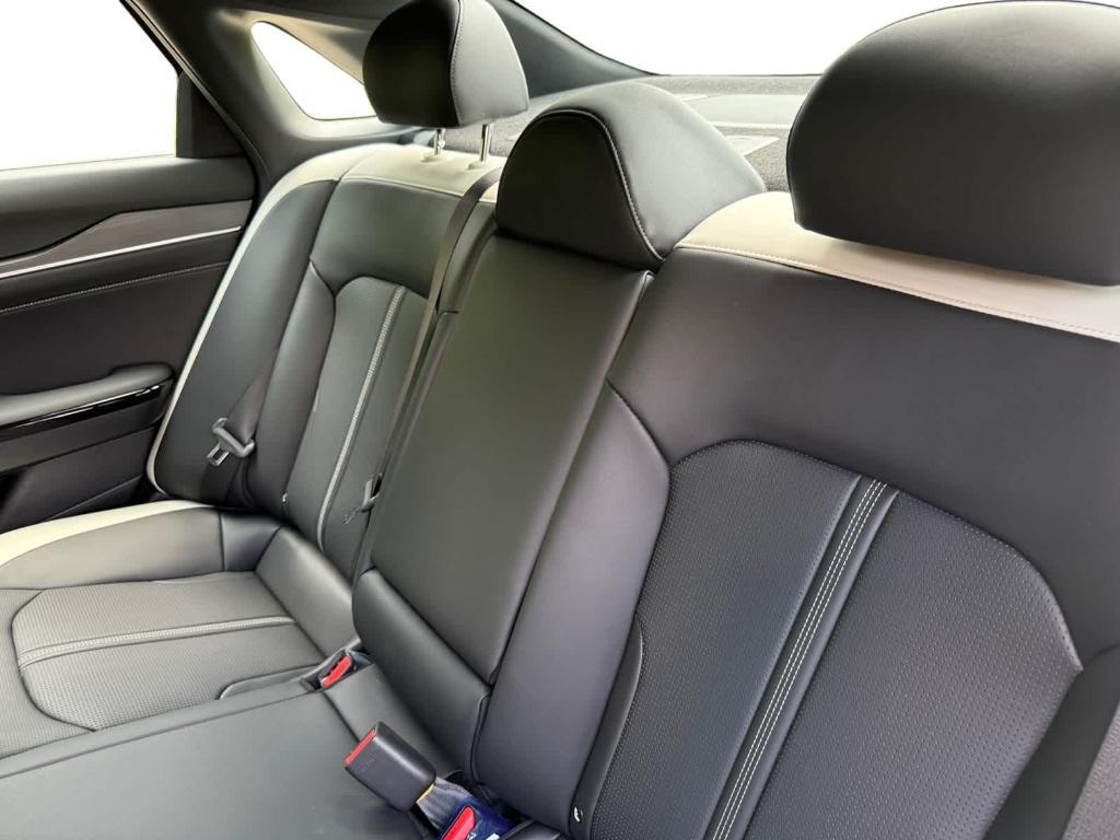 new 2025 Kia K5 car, priced at $31,883