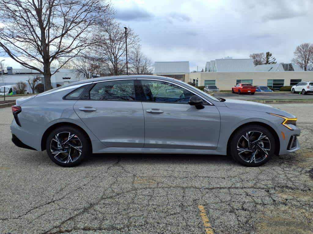 new 2025 Kia K5 car, priced at $31,092