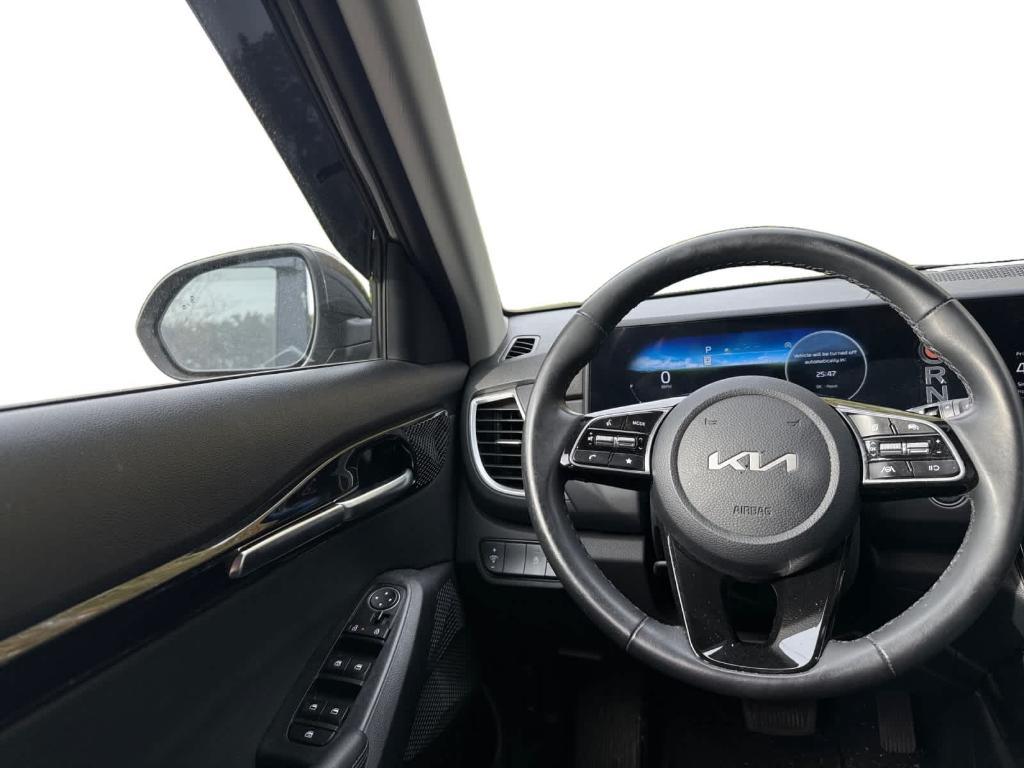 used 2024 Kia Seltos car, priced at $25,744