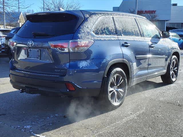 used 2016 Toyota Highlander car, priced at $17,599