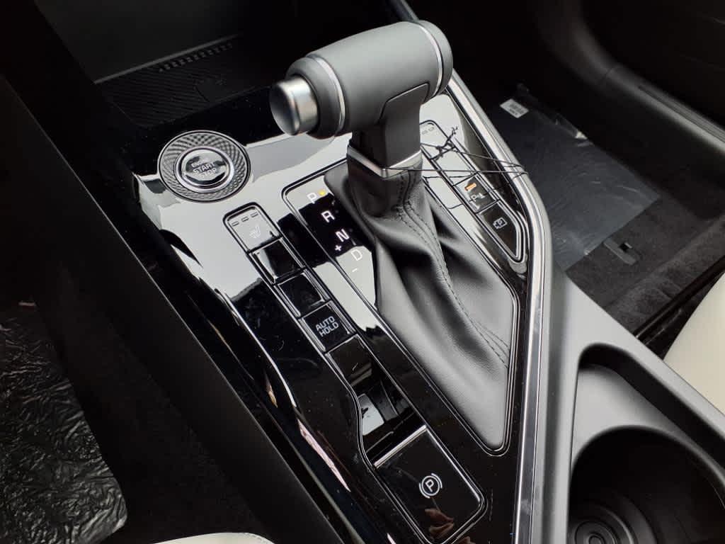 new 2025 Kia Niro car, priced at $30,738