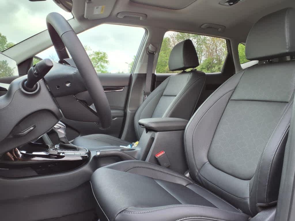 new 2025 Kia Seltos car, priced at $28,950