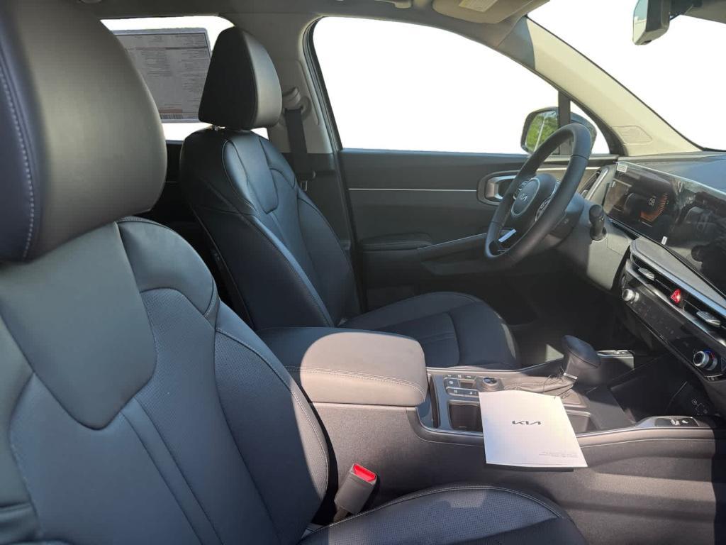 new 2025 Kia Sorento car, priced at $41,690