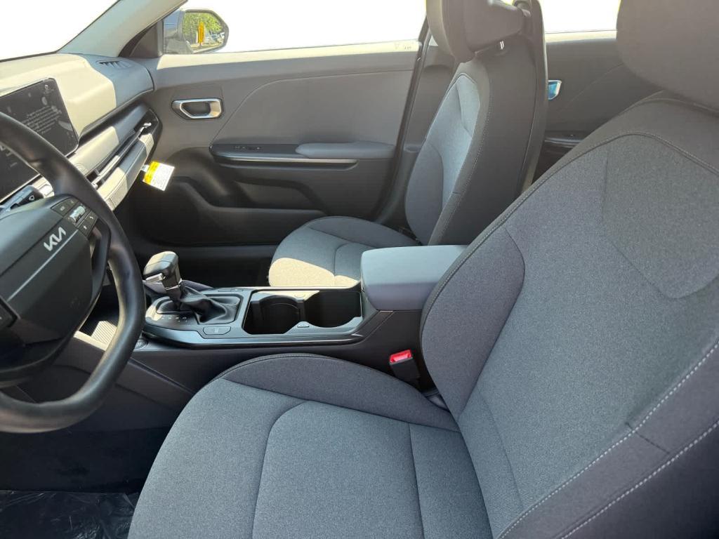 new 2025 Kia K4 car, priced at $22,065