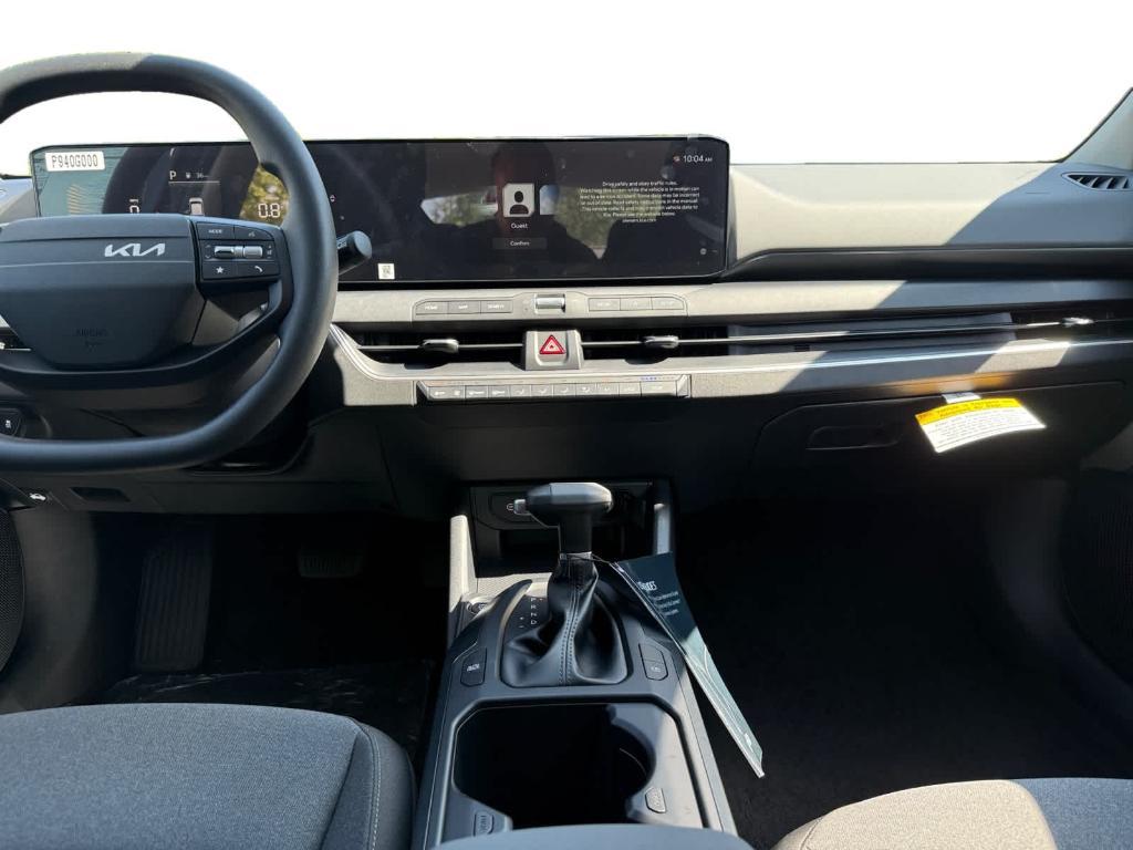 new 2025 Kia K4 car, priced at $22,065