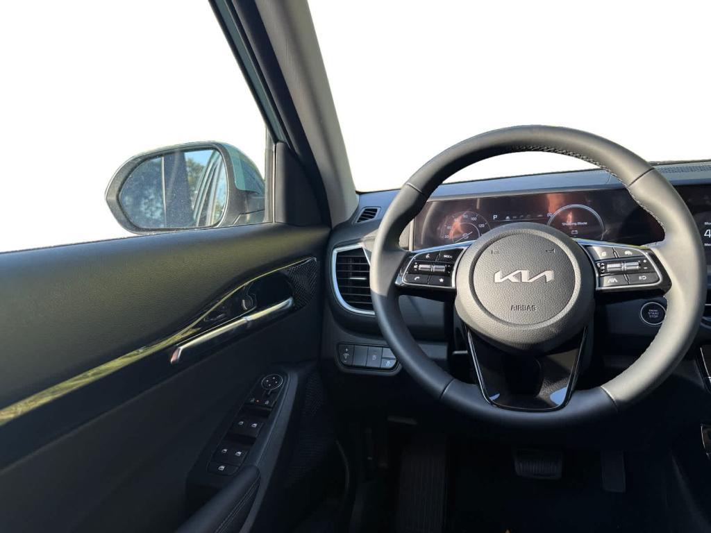 new 2026 Kia Seltos car, priced at $27,321