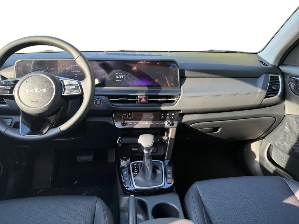 new 2026 Kia Seltos car, priced at $27,321