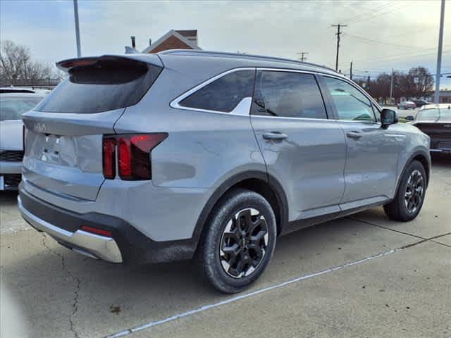 new 2025 Kia Sorento car, priced at $35,398