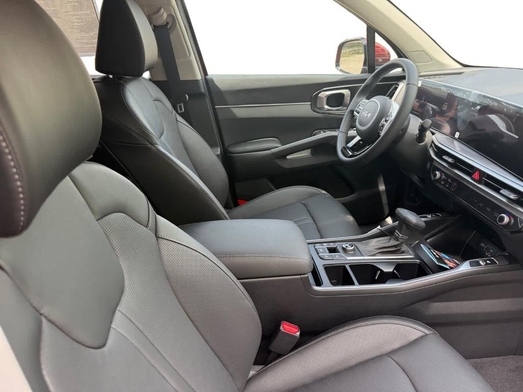 new 2025 Kia Sorento car, priced at $39,618