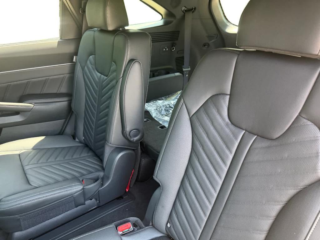 new 2025 Kia Sorento car, priced at $46,198