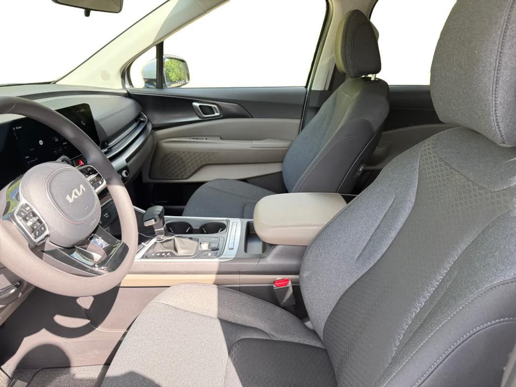 new 2026 Kia Carnival car, priced at $37,297