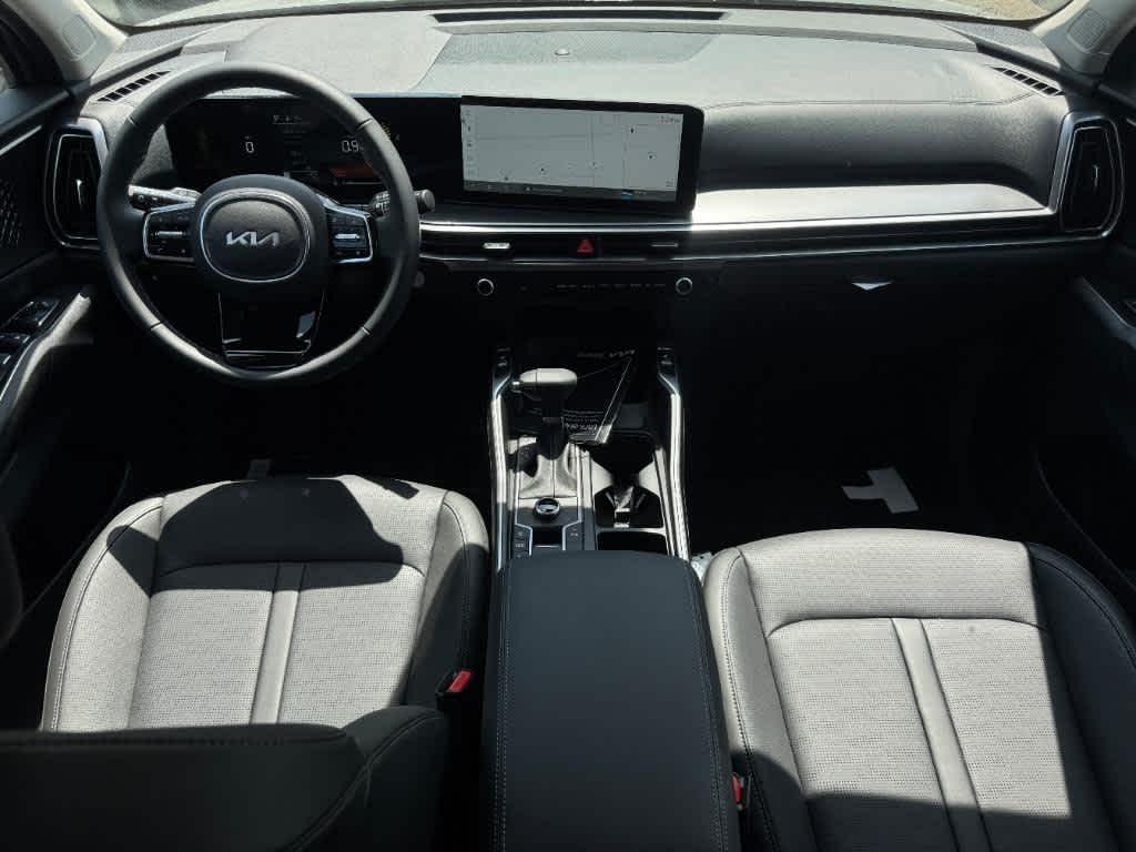 new 2025 Kia Sorento car, priced at $38,555
