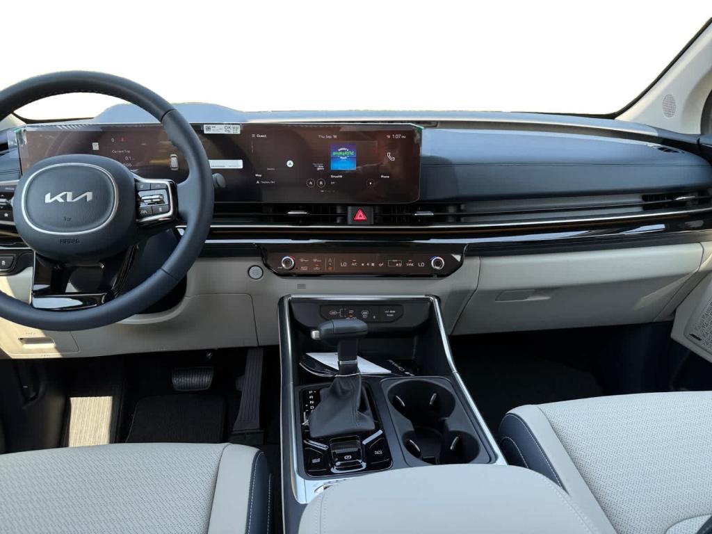 new 2026 Kia Carnival car, priced at $53,146