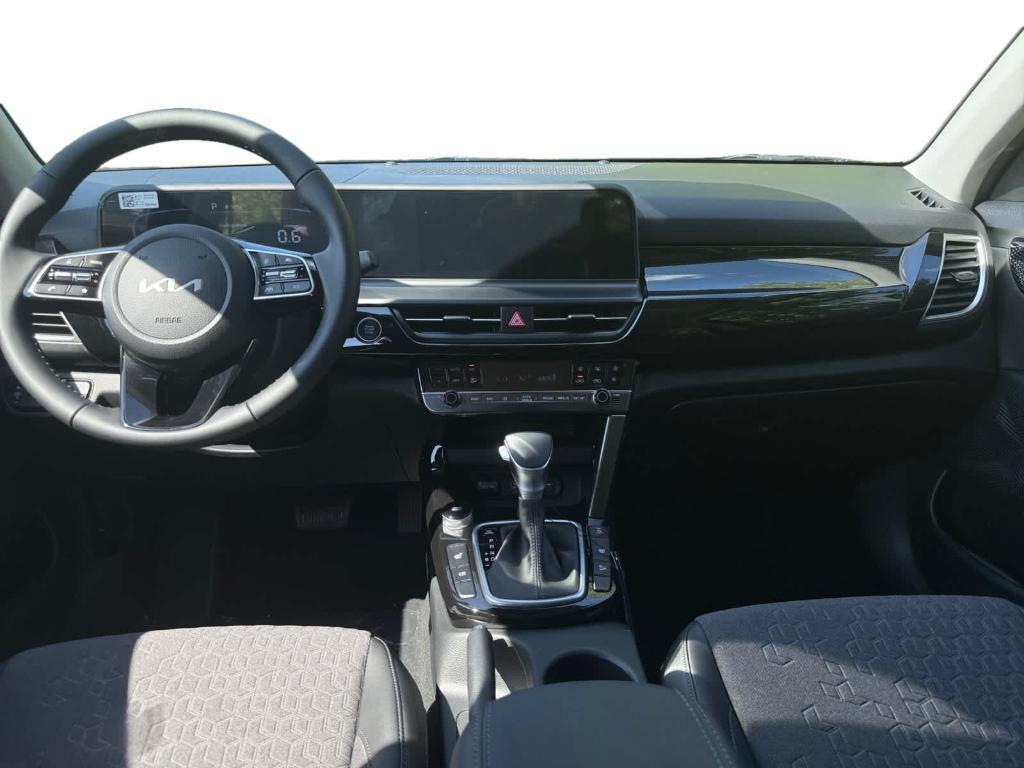 new 2026 Kia Seltos car, priced at $27,121