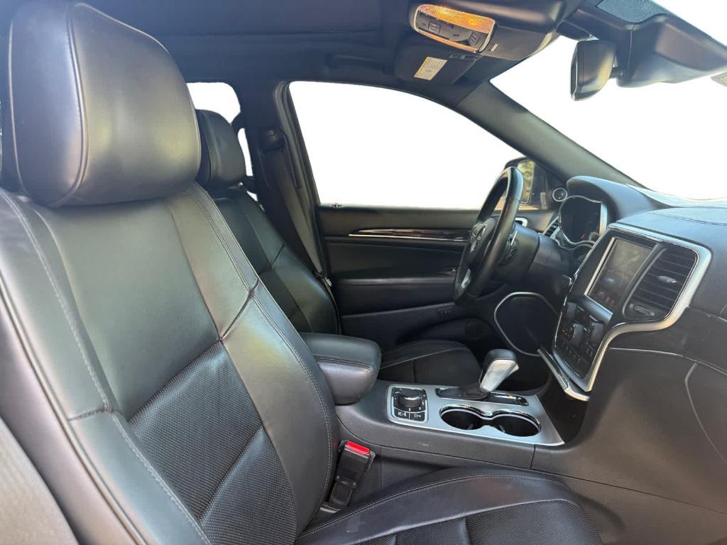 used 2016 Jeep Grand Cherokee car, priced at $16,617