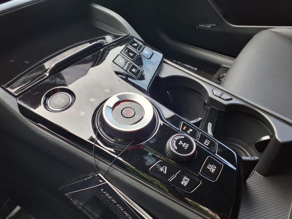 new 2025 Kia Sportage Plug-In Hybrid car, priced at $45,115