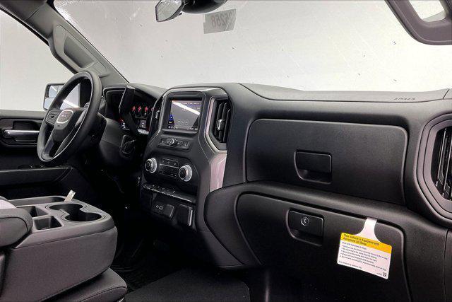 new 2025 GMC Sierra 1500 car, priced at $48,585