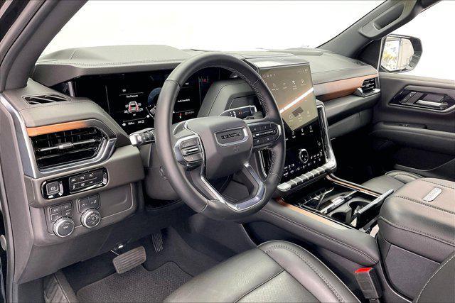 used 2025 GMC Yukon car, priced at $77,000