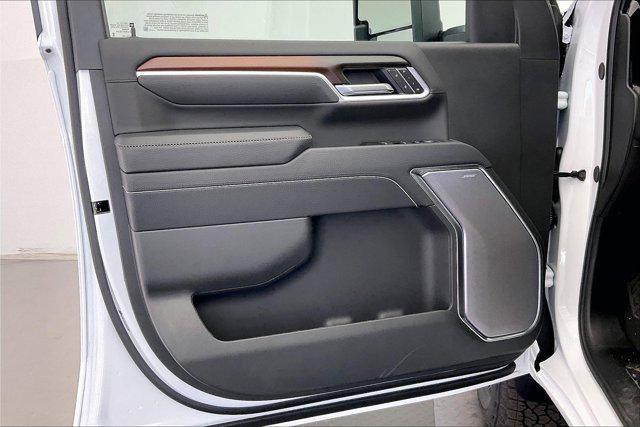 new 2026 GMC Sierra 2500 car, priced at $92,840