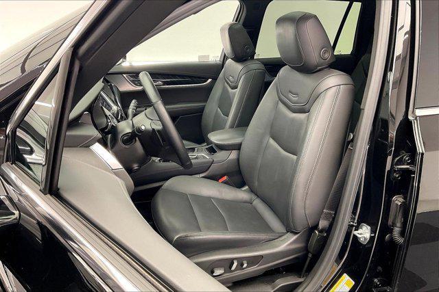 used 2025 Cadillac XT6 car, priced at $46,800