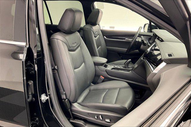 used 2025 Cadillac XT6 car, priced at $46,800