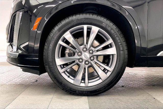 used 2025 Cadillac XT6 car, priced at $46,800