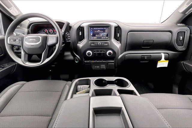 new 2025 GMC Sierra 1500 car, priced at $52,680