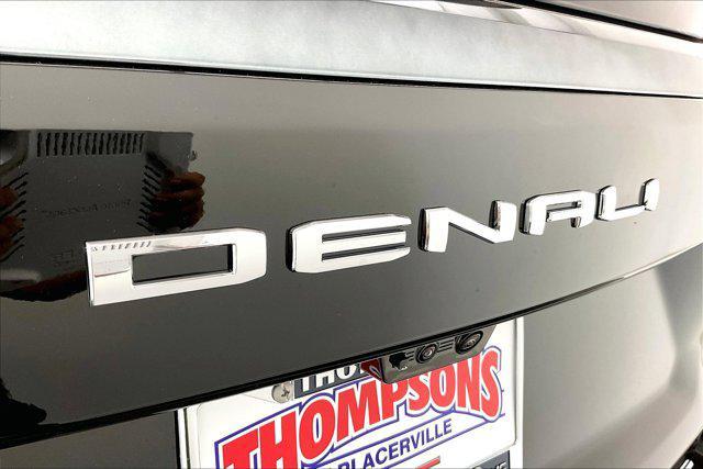 new 2025 GMC Yukon XL car