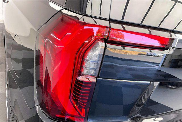 new 2025 GMC Yukon XL car
