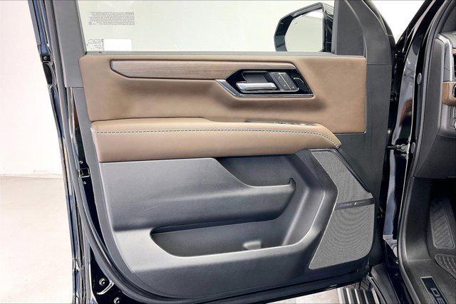 new 2025 GMC Yukon XL car