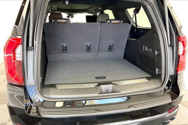 new 2025 GMC Yukon XL car