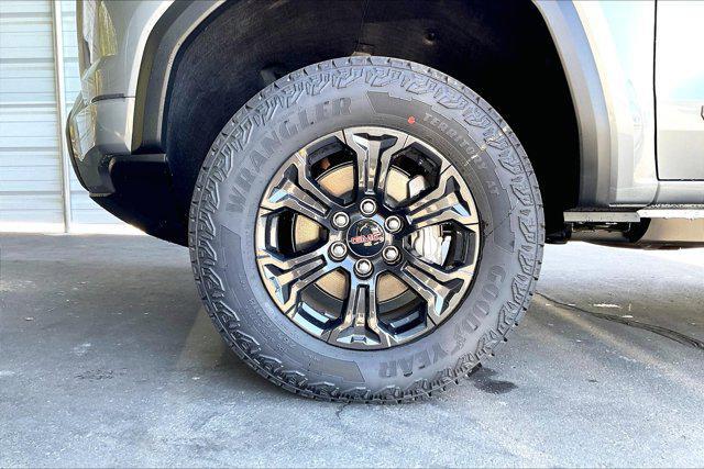 new 2025 GMC Canyon car, priced at $46,120
