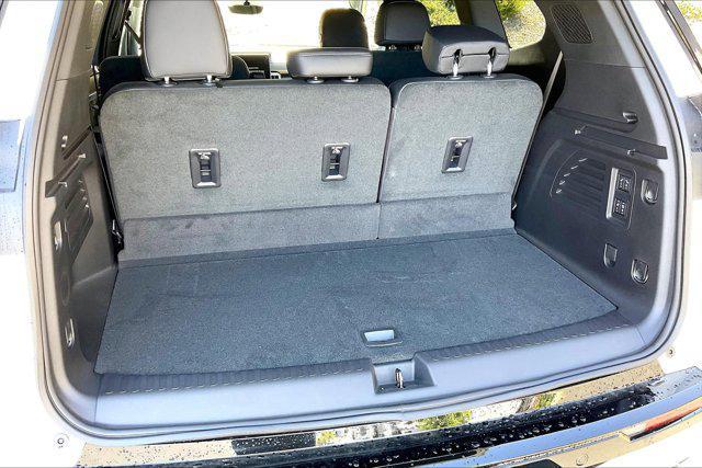 new 2025 GMC Acadia car, priced at $63,060