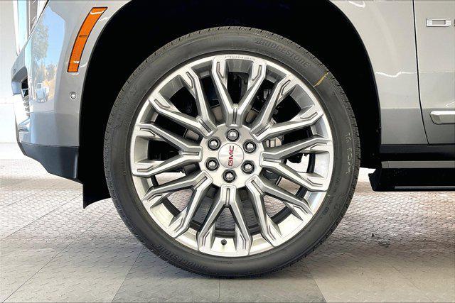 new 2025 GMC Yukon XL car
