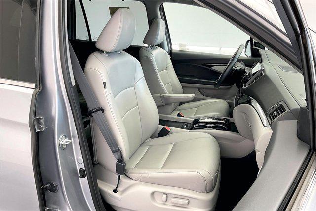 used 2021 Honda Pilot car, priced at $31,290