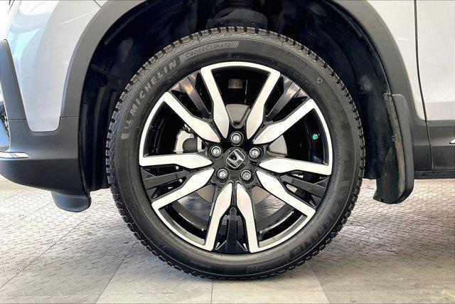 used 2021 Honda Pilot car, priced at $31,290
