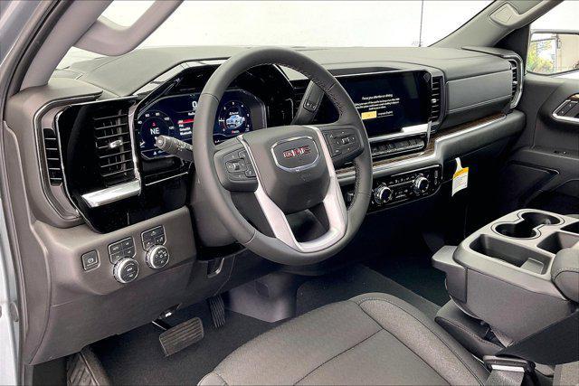 new 2025 GMC Sierra 1500 car, priced at $58,015