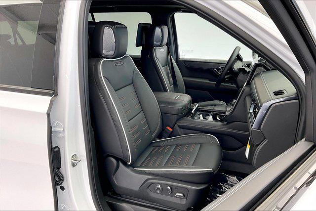 new 2025 GMC Yukon XL car, priced at $102,645