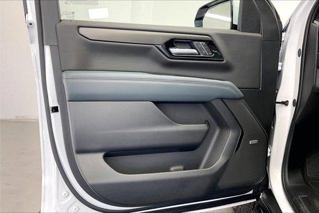 new 2025 GMC Yukon car