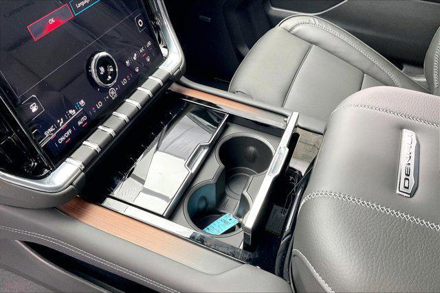 new 2025 GMC Yukon XL car