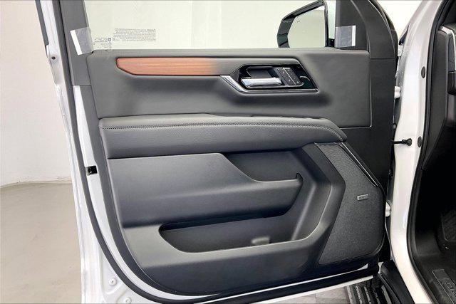 new 2025 GMC Yukon XL car