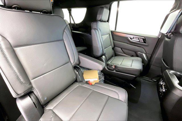 new 2025 GMC Yukon XL car