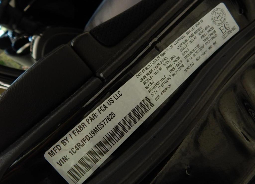 used 2021 Jeep Grand Cherokee car, priced at $59,895