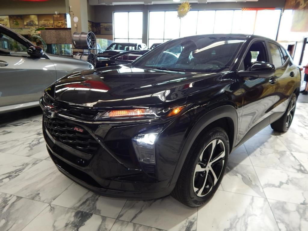 used 2025 Chevrolet Trax car, priced at $20,995