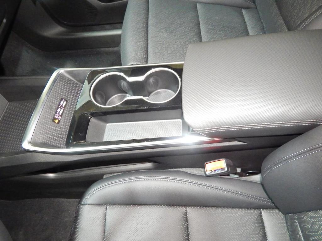 used 2025 Chevrolet Equinox car, priced at $28,995