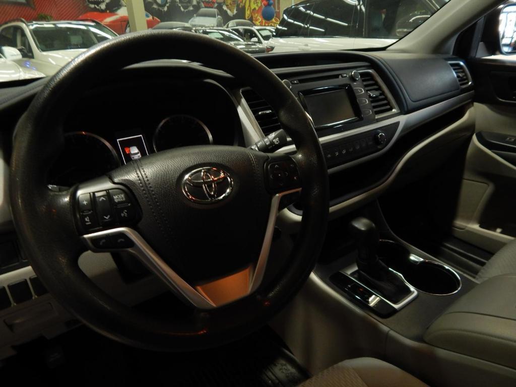 used 2018 Toyota Highlander car, priced at $14,995