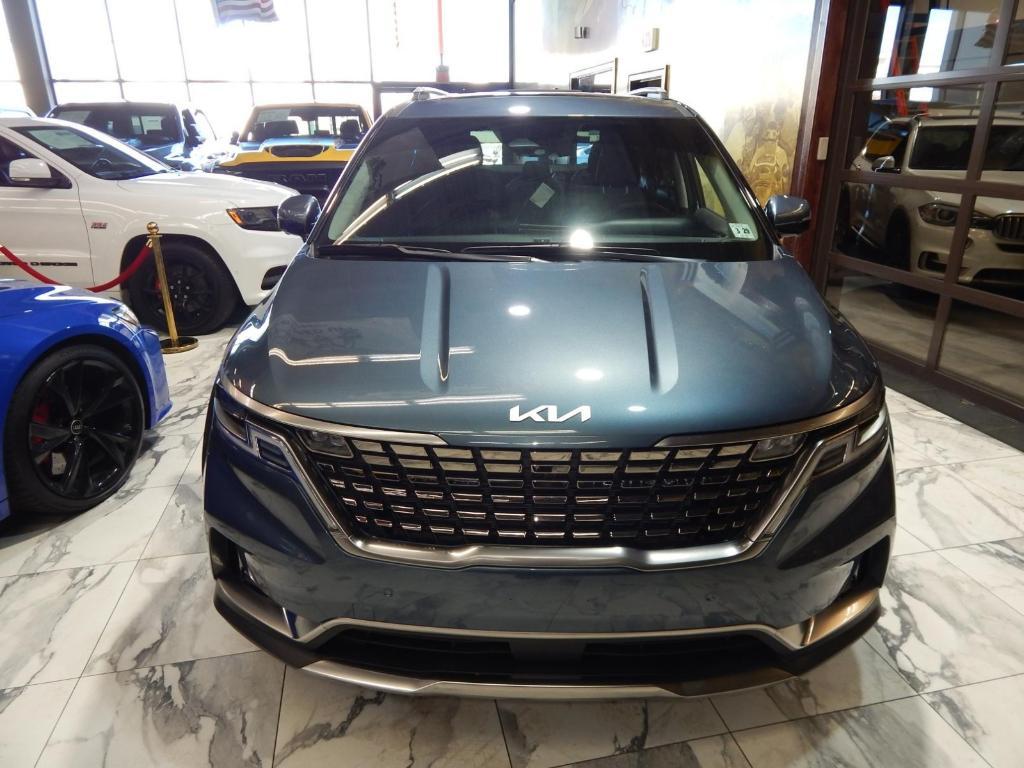 used 2024 Kia Carnival car, priced at $36,995