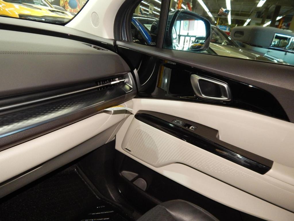 used 2024 Kia Carnival car, priced at $36,995