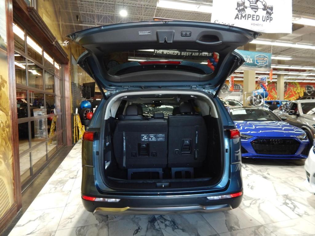 used 2024 Kia Carnival car, priced at $36,995