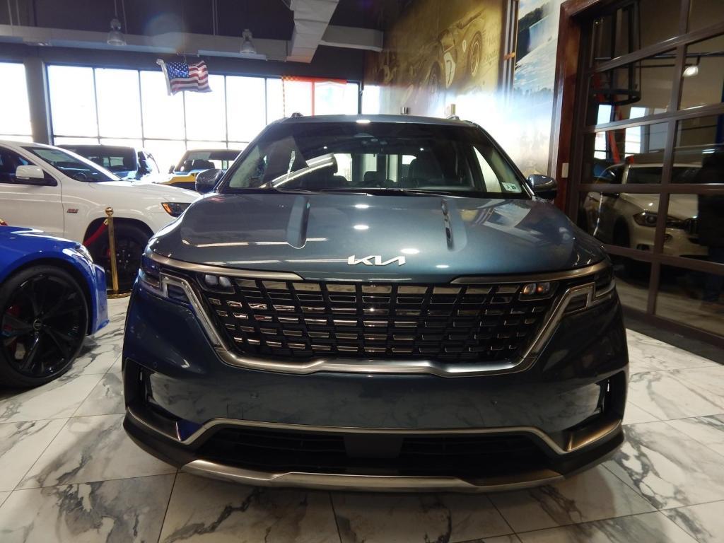 used 2024 Kia Carnival car, priced at $36,995